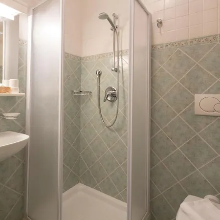 Garni Bellavista 3*
