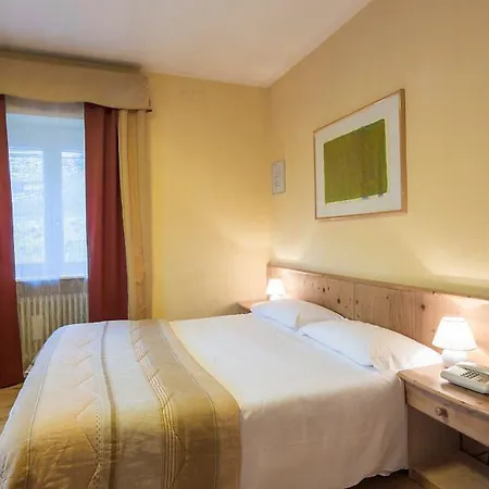 فندق Garni Bellavista 3*