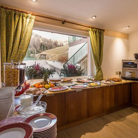 Garni Bellavista فندق
