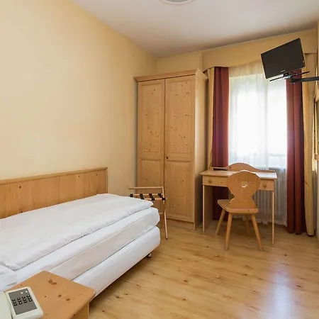 Hotel Garni Bellavista 3*