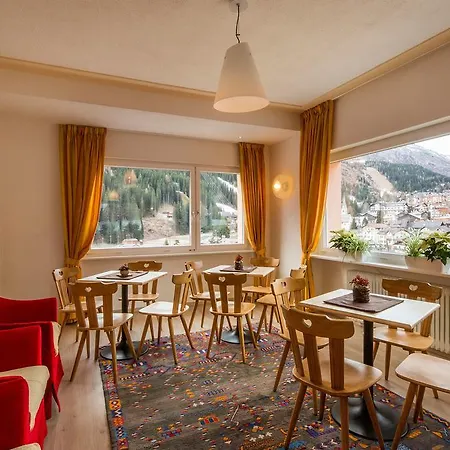 Garni Bellavista Hotel 3*