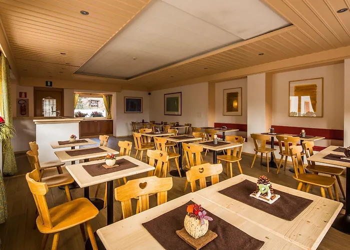 Garni Bellavista فندق